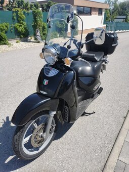 Aprilia Scarabeo 150 - 5