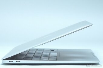 ZÁRUKA/MacbookAir13.3"/M1/8GB RAM/256GB SSD/CZ - 5