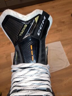 Predam CCM asv pro hokejove korcule - 5