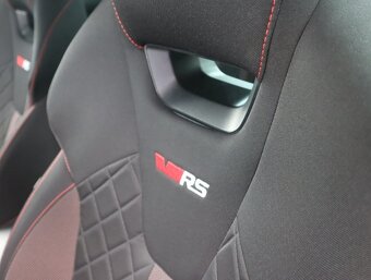 ŠKODA Octavia 4 RS iV Plug-in hybrid DSG1,4tsi 180kw - 5
