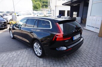 Volvo V60 II D4 AWD Drive-E AUT MOMENTUM PRO Jul 2020 - 5