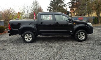 TOYOTA HILUX 2.5 D-4D 4x4 2014 - 173tis km- LED, ŤAŽNE, STK - 5