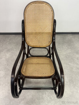 Hojdacie kreslo Thonet s ratanovým výpletom - 5