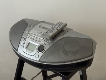 Panasonic rádiomagnetofón s CD - 5
