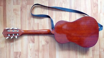 mala elektroakusticka gitarka (mini gitara) Mara s upravou - 5