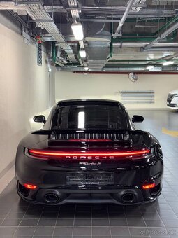 Porsche 911 Turbo S - 5