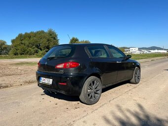 Alfa Romeo 147 JTD 85kW - 5