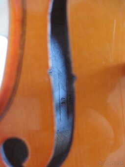 Predám husle 4/4 s kompletným setom - nepoužívané - 5
