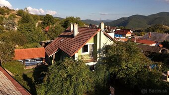 Krásny rodinný dom s bazénom v Pitelovej - 5