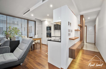 NA PREDAJ Výnimočný 2-izbový byt v Starom Meste - 5