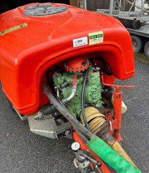 Ťahaný Rosič postrekovač - 5