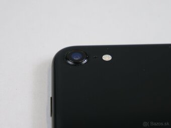 iPhone SE 2 čierny, 64GB - 5