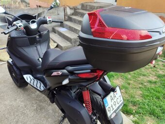 Predám Piaggio MP3 300 HPE sport, ročník 2022 - 5