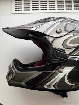 Prilba na motorku - 5