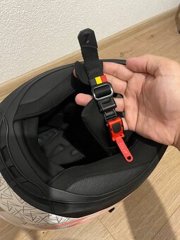 Predám helmu Lazer - 5