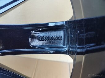 VW 5x112 R17 - Salamanca Black - 5