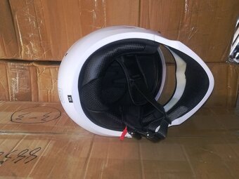 Helma vel M s cirým hledím - 5