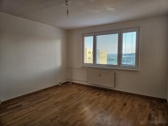 Na predaj priestranný 3 izbový byt s nádherným výhľadom - 5