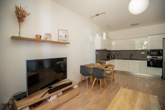3 izbový byt s balkónom, námestie Iglovia,  Spišská Nová Ves - 5