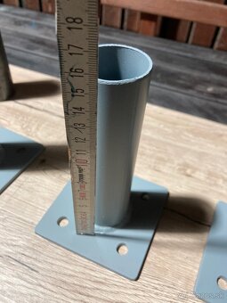 Nátrubok s platňou -  jednoduchá montáž stĺpikov - 5