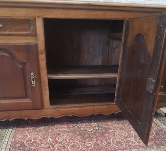 Starožitný nabytok - 5