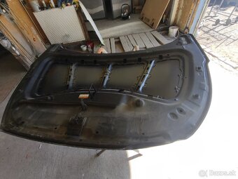 Kapota na Hyundai Tucson - 5