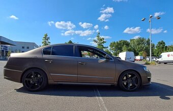 VW PASSAT R36 - 5
