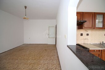 PREDAJ 1 izb BYT 41m2 s balkónom J.Krála Partizánske - 5
