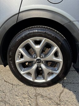Predám Kia Sorento 2.2 2017 Platinum - 5
