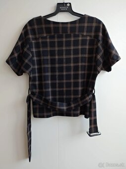 Dámsky čierny top/tričko s krátkym rukávom a opaskom (Zara) - 5