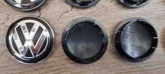 Predám orginal stredové pukličky znaky do diskov na Skoda - 5