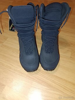 GORE- Tex.  26,5 (42) - 5