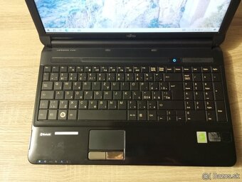 15,6" notebook Fujitsu Lifebook AH530 / 4GB/128GB TOP stav - 5
