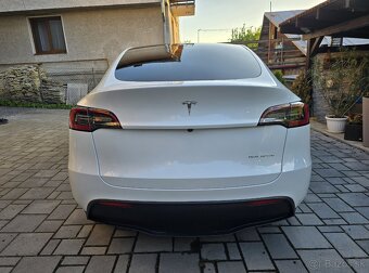 Tesla Model Y Long Range AWD 75kWh 2023 AMD Ryzen - 5