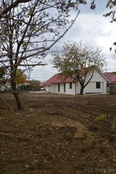 Rezervovaný Rodinný dom kompletná rekonštrukcia Veľká Dolina - 5