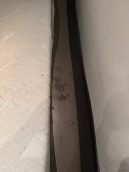 Predám posteľ 180x200 cm s roštom (bez matraca) - 5