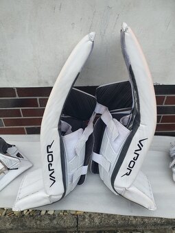 Brankarsky set BAUER Hyperlite 2 vel. L - 5