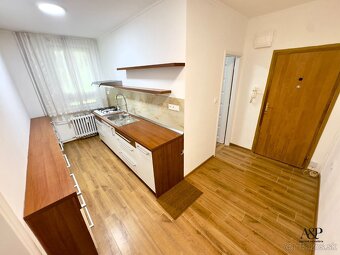 NA PRENÁJOM REKONŠTRUOVANÝ 1 IZB. BYT, 33M2, KOMENSKÉHO UL., - 5