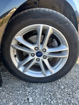 FORD MONDEO KOMBI 2,0 TDCi Titánium A6 - 5