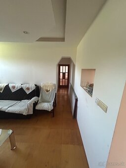 Priestranný rodinný dom -Hraň PREDAJ - 5