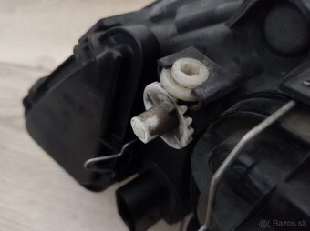 Svetlomet SEAT Ibiza / Cordoba III 6L - poškodený - 5