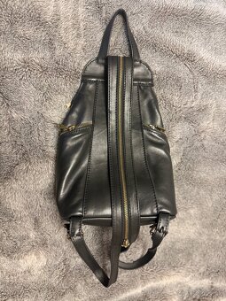 Maly kožený ruksak Tithana - 5