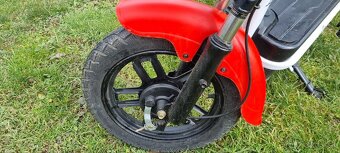 Predám elektrický skuter. - 5