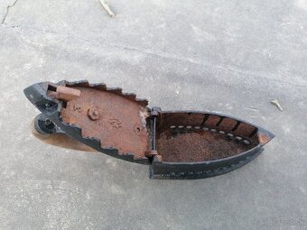 Predám starožitná žehlička - 5