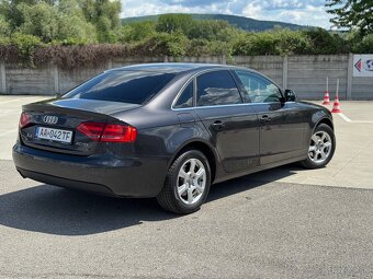 Audi A4 2.0TDI Multitronic - 5