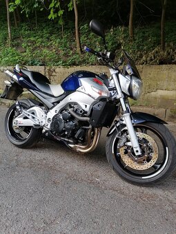 Suzuki gsr 600 - 5