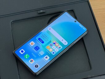 Honor Magic V3 - 5