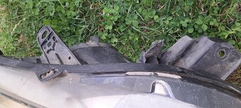 Predné svetlá Renault Clio 3 - 5