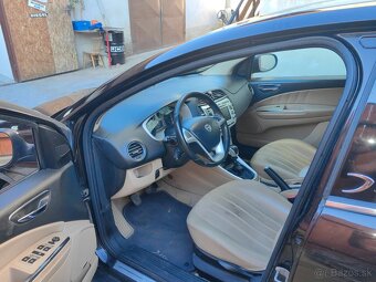 Lancia delta lll 1.6 jtdm 85kw - 5