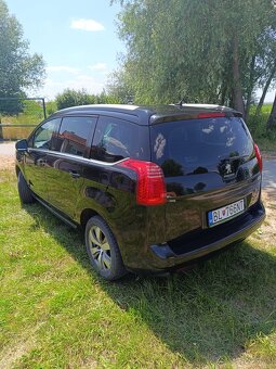 Predám 7 miestne auto PEUGEOT 5008 110kW, 2.0 hdi - 5